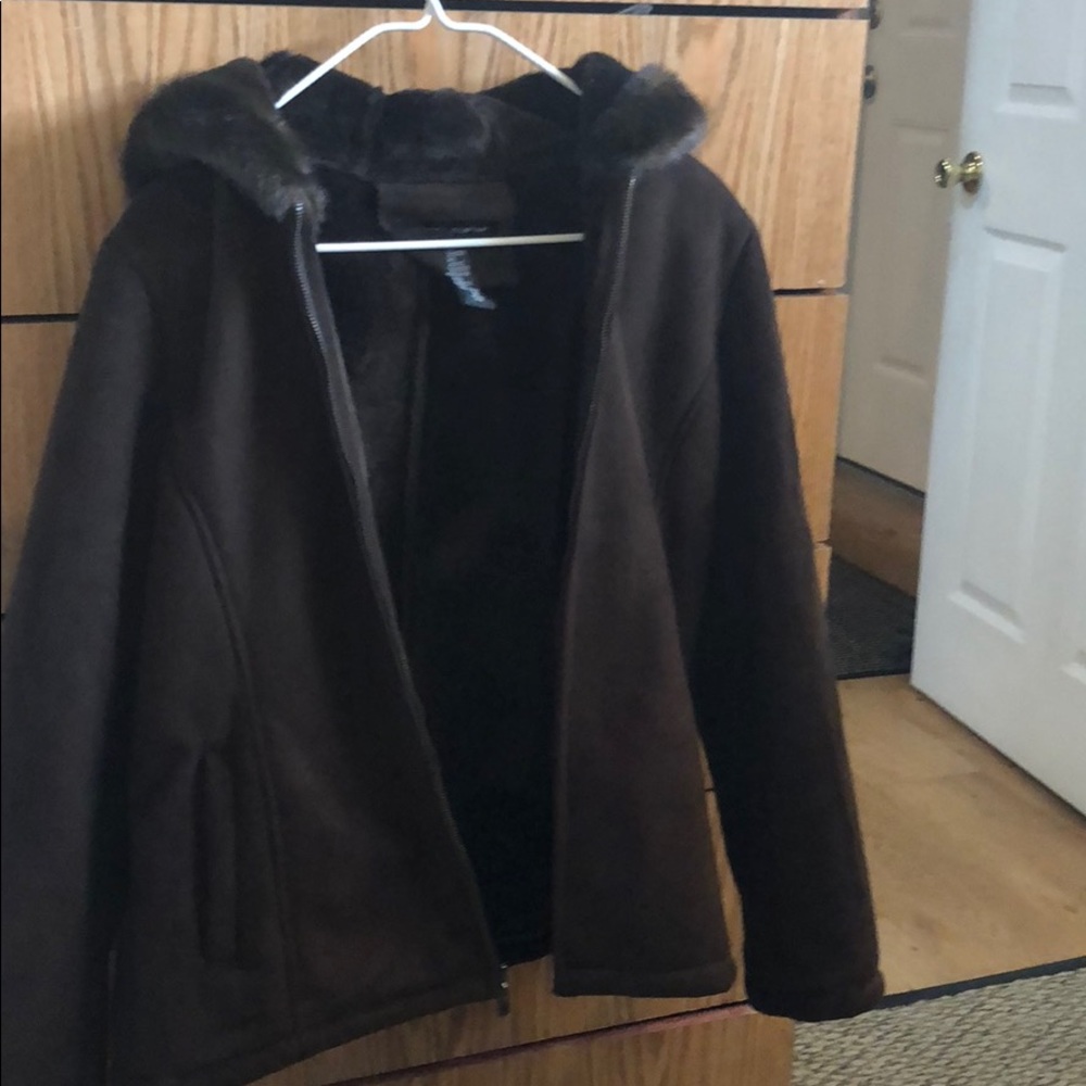 Brown jacket 100 percent polyester faux fur collar